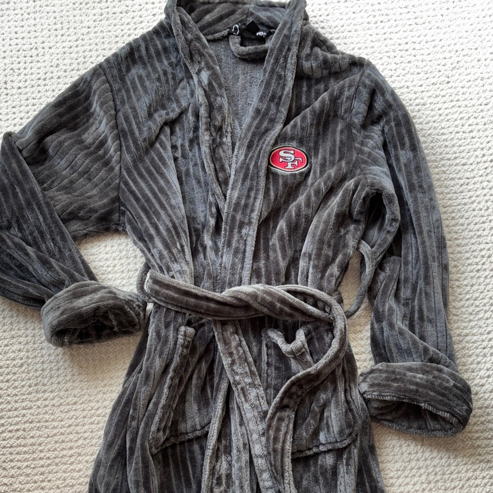 San Francisco 49ers Plush Robe
